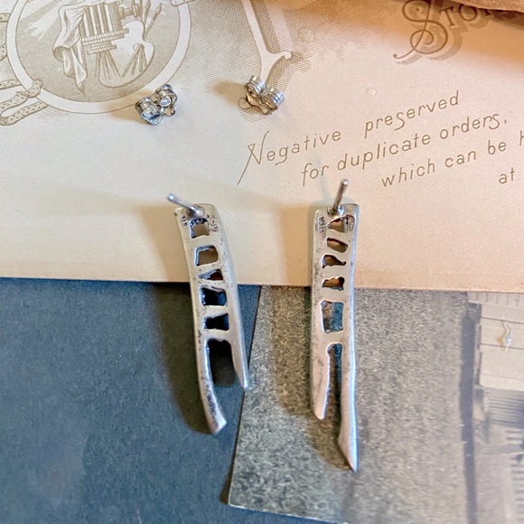 Vintage Sterling Silver Modernist/ Brutalist Style Pierced Ear Ladder Earrings. - Picture 4 of 9